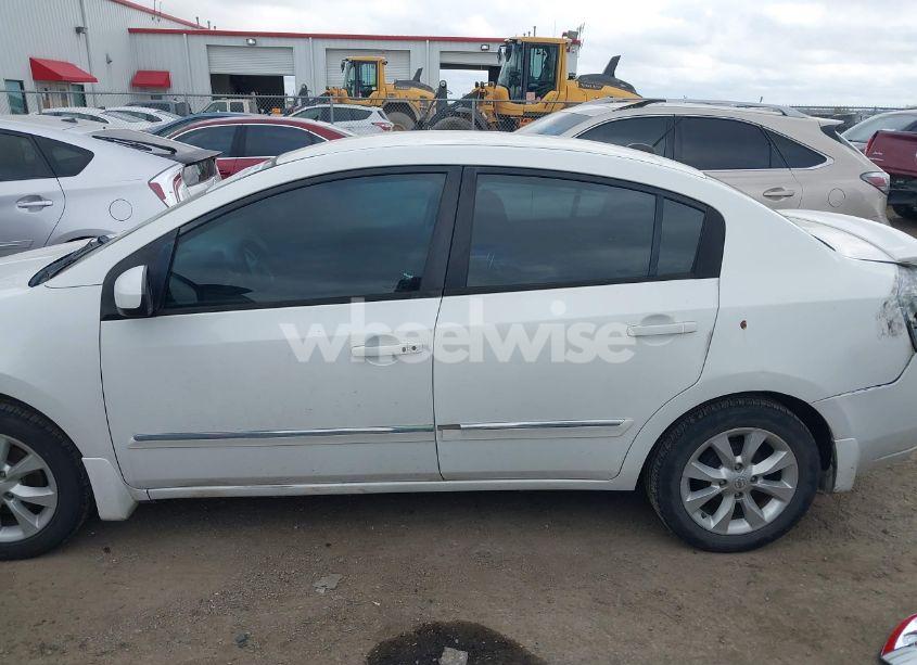 Photo 15 of 2011 Nissan Sentra 2.0SL (VIN 3N1AB6AP6BL687667)