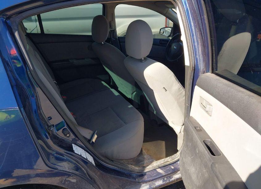 Photo 8 of 2011 Nissan Sentra 2.0 (VIN 3N1AB6AP6BL695333)