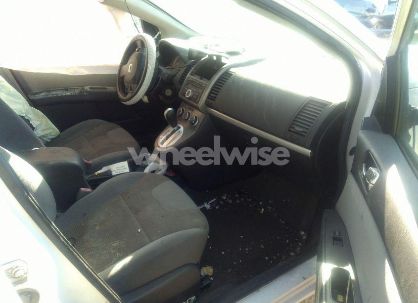 Photo 5 of 2011 Nissan Sentra 2.0S (VIN 3N1AB6AP6BL699818)