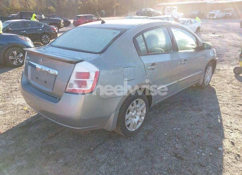 Photo 4 of 2011 Nissan Sentra 2.0S (VIN 3N1AB6AP6BL702359)