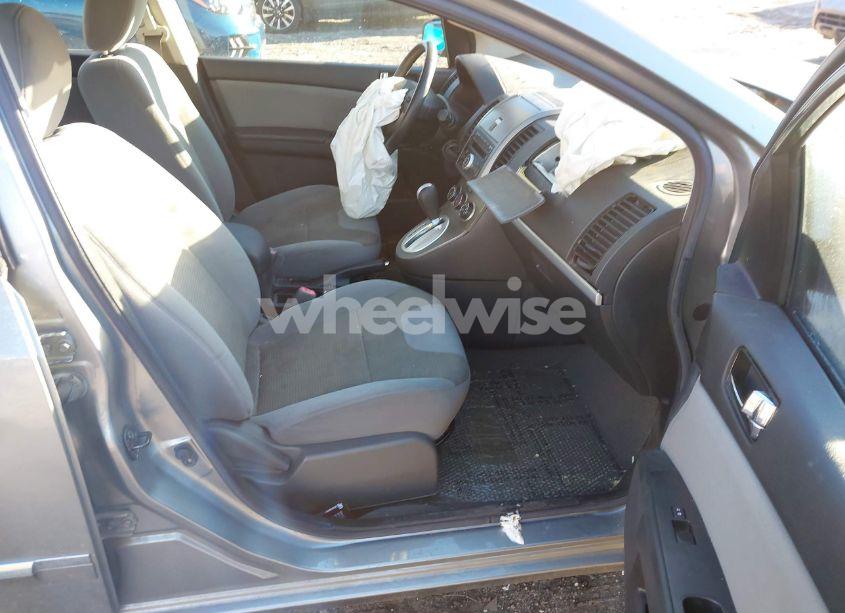 Photo 5 of 2011 Nissan Sentra 2.0S (VIN 3N1AB6AP6BL702359)