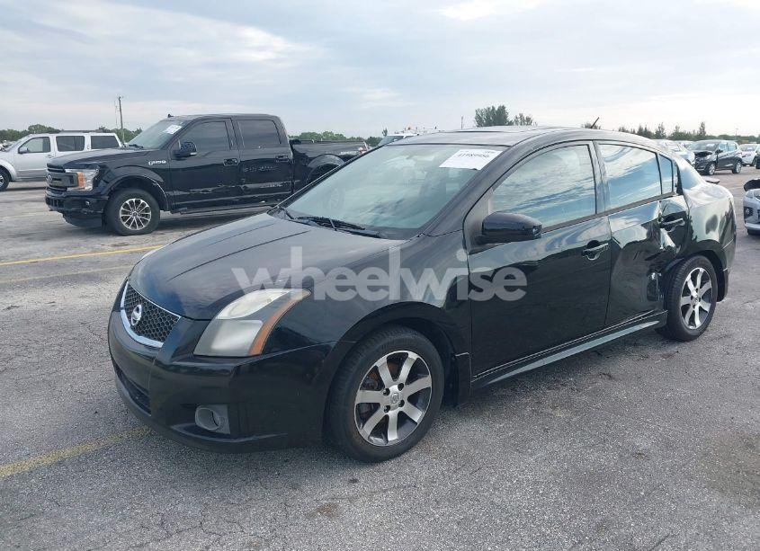 Photo 2 of 2011 Nissan Sentra 2.0SR (VIN 3N1AB6AP6BL702894)