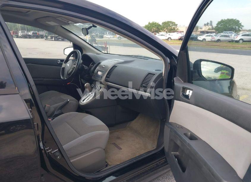 Photo 5 of 2011 Nissan Sentra 2.0SR (VIN 3N1AB6AP6BL702894)