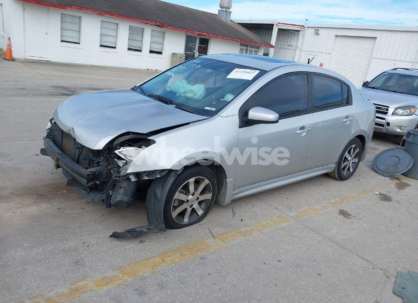 Photo 2 of 2011 Nissan Sentra 2.0SR (VIN 3N1AB6AP6BL726631)