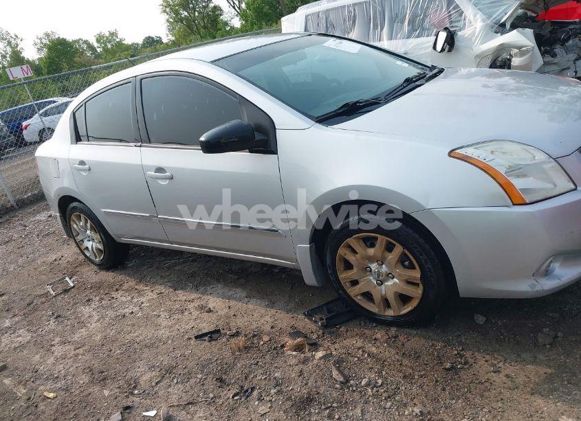 Photo 13 of 2010 Nissan Sentra 2.0S (VIN 3N1AB6AP7AL670293)