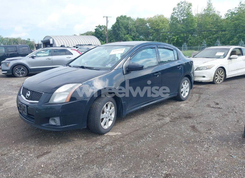 Photo 2 of 2010 Nissan Sentra 2.0SR (VIN 3N1AB6AP7AL722103)