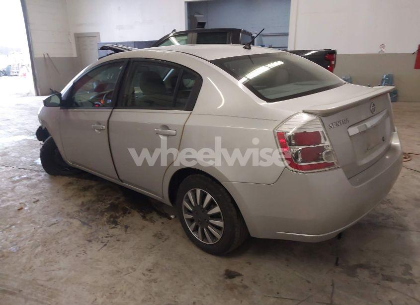 Photo 3 of 2011 Nissan Sentra 2.0 (VIN 3N1AB6AP7BL639501)