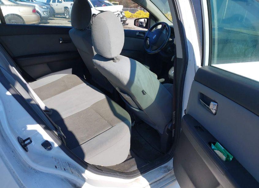 Photo 8 of 2011 Nissan Sentra 2.0SR (VIN 3N1AB6AP7BL661546)