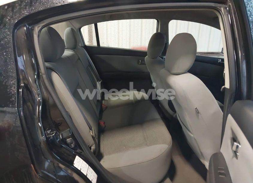 Photo 8 of 2011 Nissan Sentra 2.0SR (VIN 3N1AB6AP7BL713113)