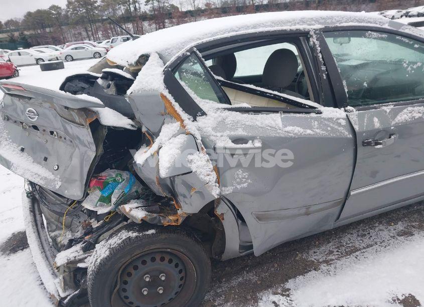 Photo 12 of 2011 Nissan Sentra 2.0S (VIN 3N1AB6AP7BL726296)