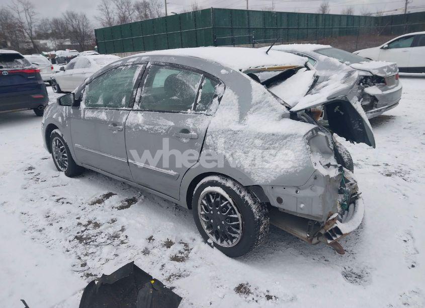 Photo 3 of 2011 Nissan Sentra 2.0S (VIN 3N1AB6AP7BL726296)