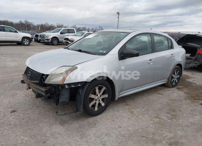 Photo 2 of 2012 Nissan Sentra 2.0 SR (VIN 3N1AB6AP7CL623199)