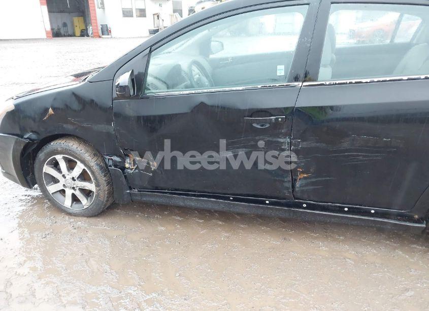 Photo 6 of 2012 Nissan Sentra 2.0 SR (VIN 3N1AB6AP7CL711055)