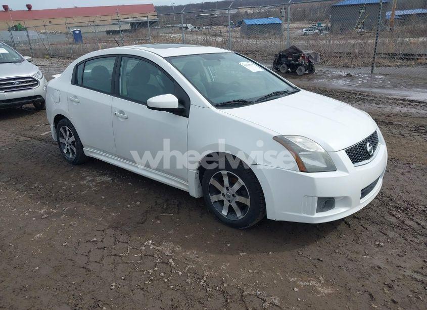 2012 Nissan Sentra 2.0 SR (VIN 3N1AB6AP7CL744492) main photo