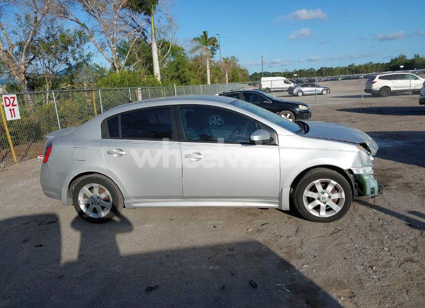 Photo 13 of 2010 Nissan Sentra 2.0SR (VIN 3N1AB6AP8AL608871)