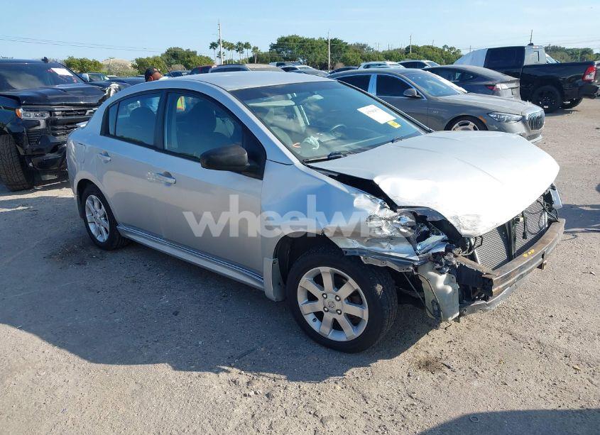 2010 Nissan Sentra 2.0SR (VIN 3N1AB6AP8AL727018) main photo