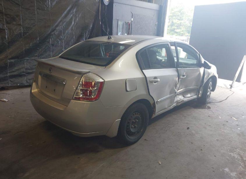 Photo 4 of 2011 Nissan Sentra 2.0S (VIN 3N1AB6AP8BL622545)