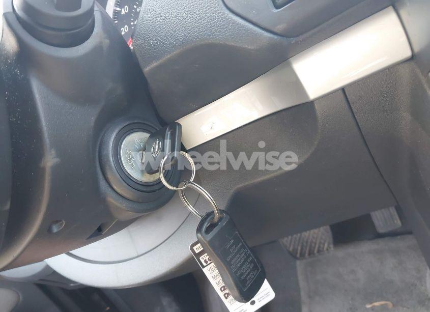 Photo 11 of 2011 Nissan Sentra 2.0S (VIN 3N1AB6AP8BL631584)