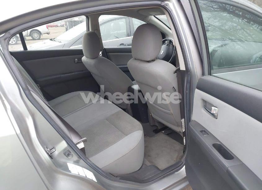 Photo 8 of 2011 Nissan Sentra 2.0S (VIN 3N1AB6AP8BL660986)