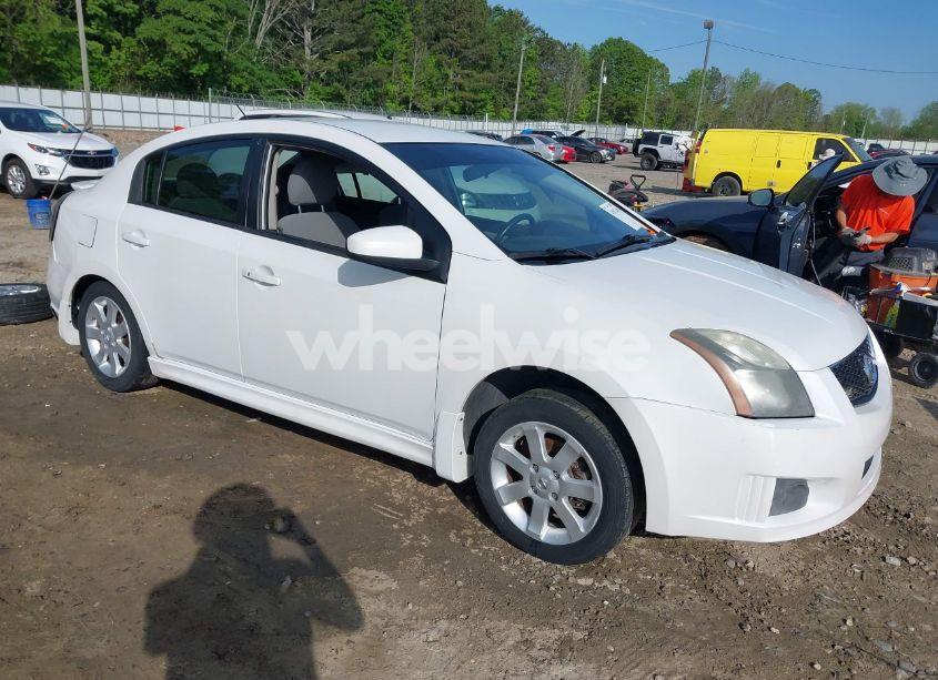 2011 Nissan Sentra 2.0SR (VIN 3N1AB6AP8BL674452) main photo