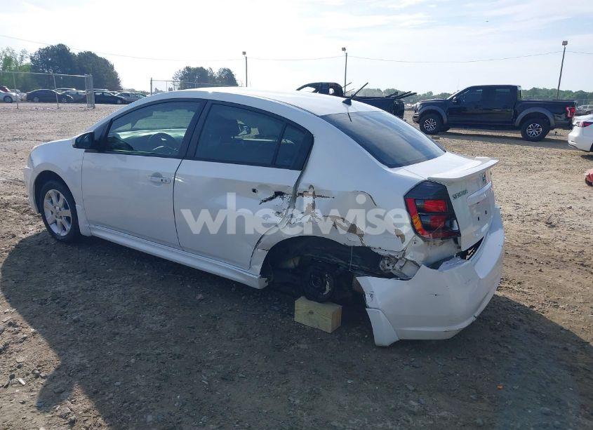 Photo 3 of 2011 Nissan Sentra 2.0SR (VIN 3N1AB6AP8BL674452)