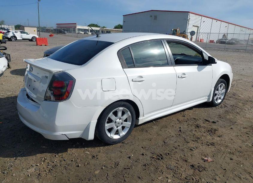 Photo 4 of 2011 Nissan Sentra 2.0SR (VIN 3N1AB6AP8BL674452)