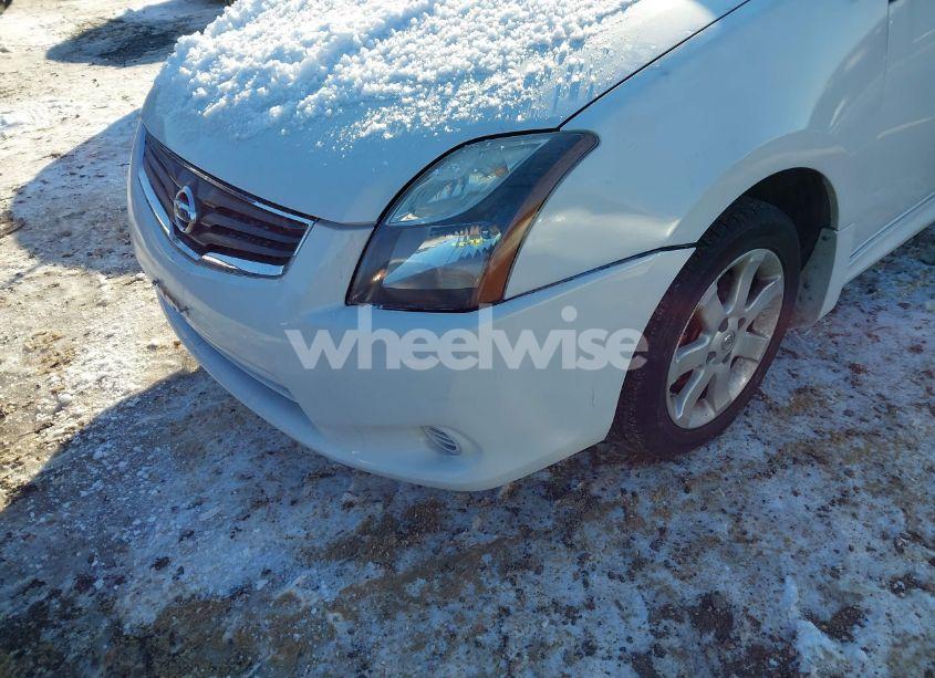 Photo 6 of 2011 Nissan Sentra 2.0SR (VIN 3N1AB6AP8BL678050)