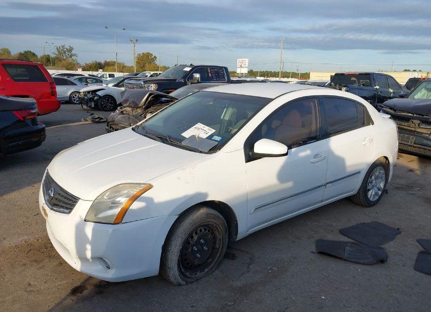 Photo 2 of 2011 Nissan Sentra 2.0S (VIN 3N1AB6AP8BL681689)