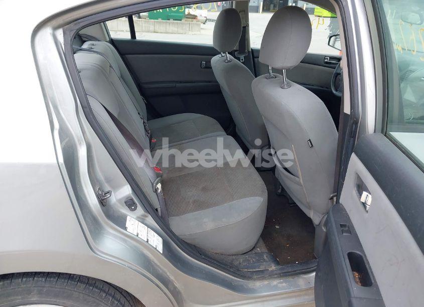 Photo 8 of 2011 Nissan Sentra 2.0S (VIN 3N1AB6AP8BL699903)