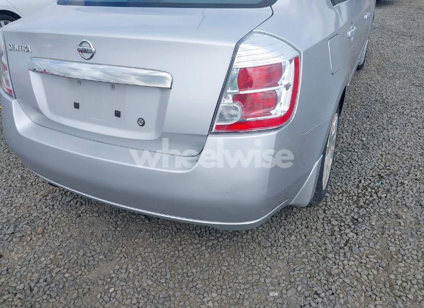 Photo 6 of 2010 Nissan Sentra 2.0S (VIN 3N1AB6AP9AL688780)