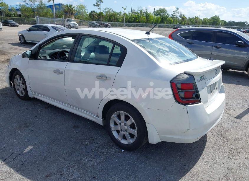 Photo 3 of 2011 Nissan Sentra 2.0SR (VIN 3N1AB6AP9BL640522)