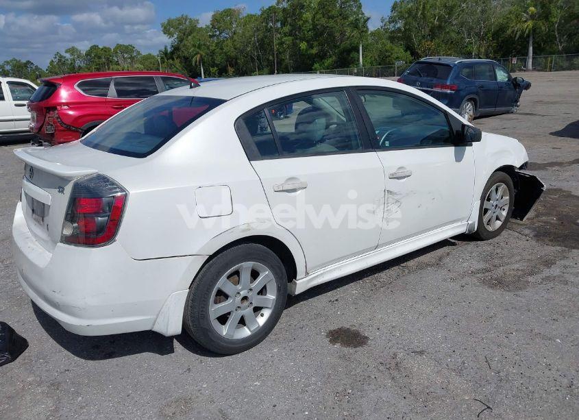 Photo 4 of 2011 Nissan Sentra 2.0SR (VIN 3N1AB6AP9BL640522)
