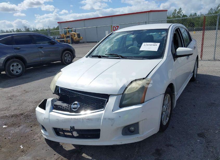 Photo 6 of 2011 Nissan Sentra 2.0SR (VIN 3N1AB6AP9BL640522)