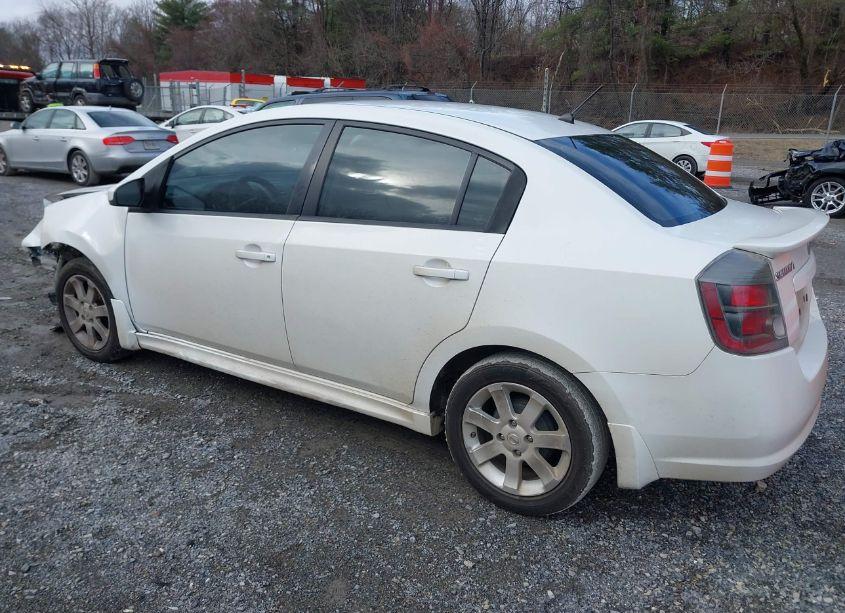 Photo 3 of 2011 Nissan Sentra 2.0SR (VIN 3N1AB6AP9BL683726)