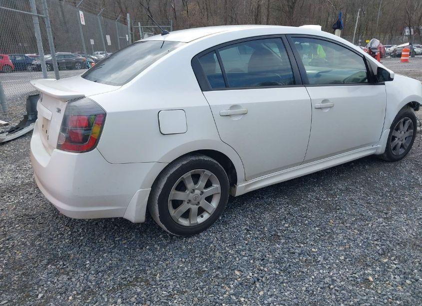 Photo 4 of 2011 Nissan Sentra 2.0SR (VIN 3N1AB6AP9BL683726)