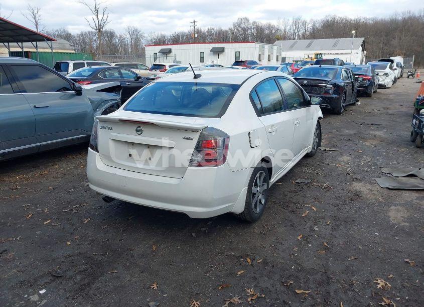 Photo 4 of 2011 Nissan Sentra 2.0SR (VIN 3N1AB6AP9BL726106)