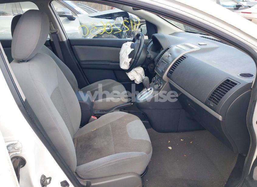 Photo 5 of 2011 Nissan Sentra 2.0SR (VIN 3N1AB6AP9BL726106)