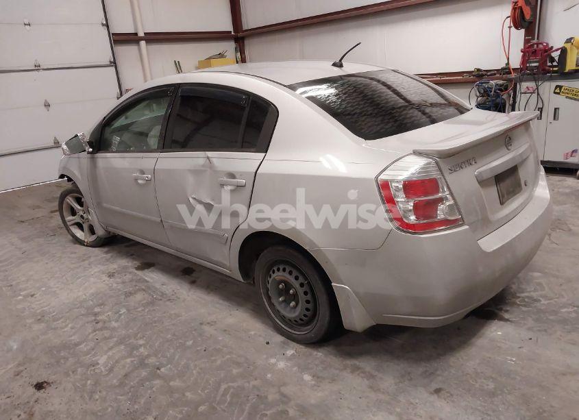 Photo 3 of 2011 Nissan Sentra 2.0S (VIN 3N1AB6AP9BL728552)
