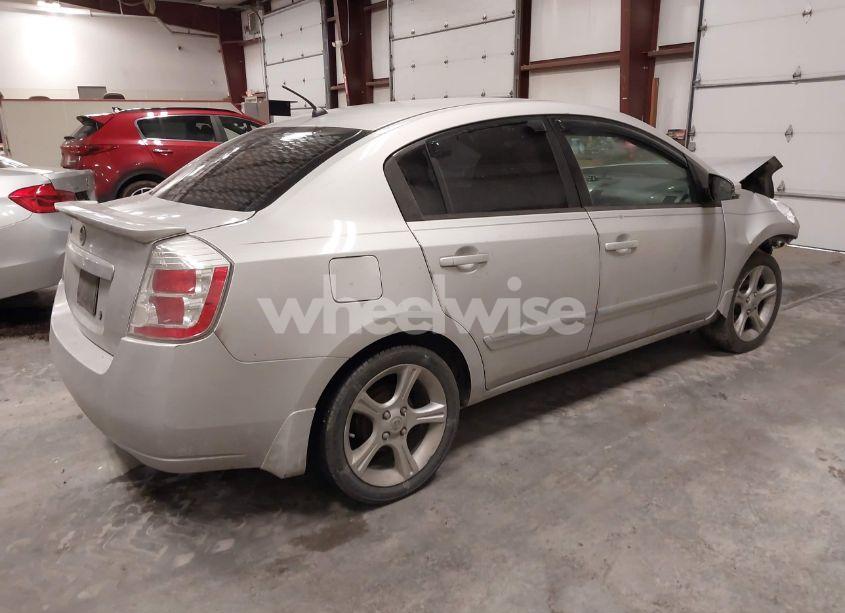 Photo 4 of 2011 Nissan Sentra 2.0S (VIN 3N1AB6AP9BL728552)