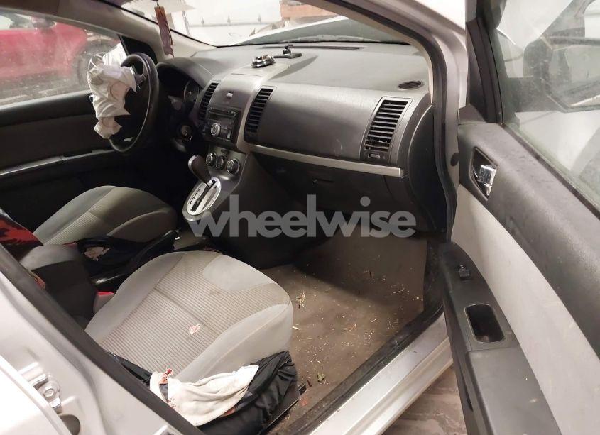 Photo 5 of 2011 Nissan Sentra 2.0S (VIN 3N1AB6AP9BL728552)