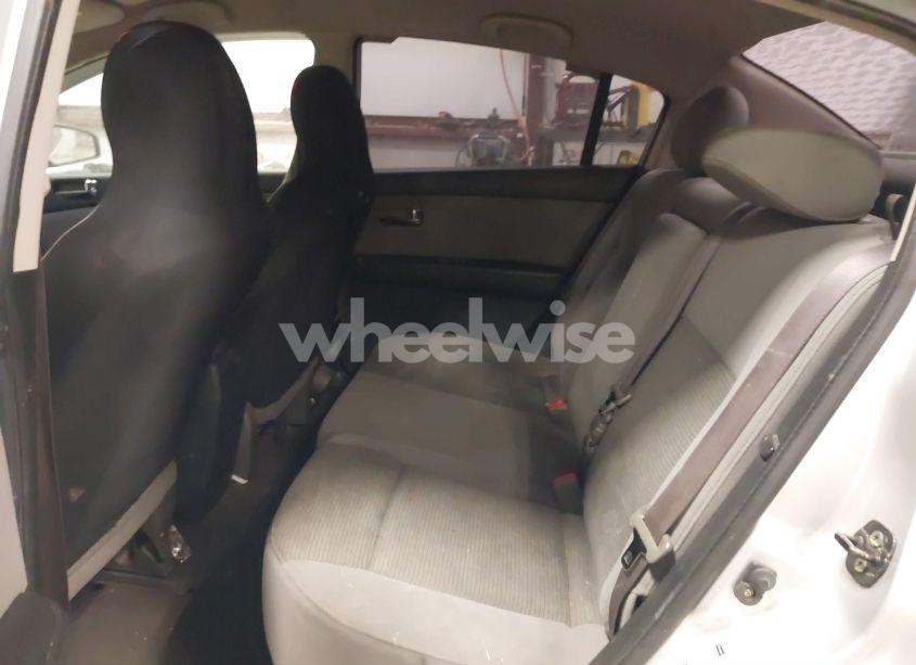 Photo 8 of 2011 Nissan Sentra 2.0S (VIN 3N1AB6AP9BL728552)