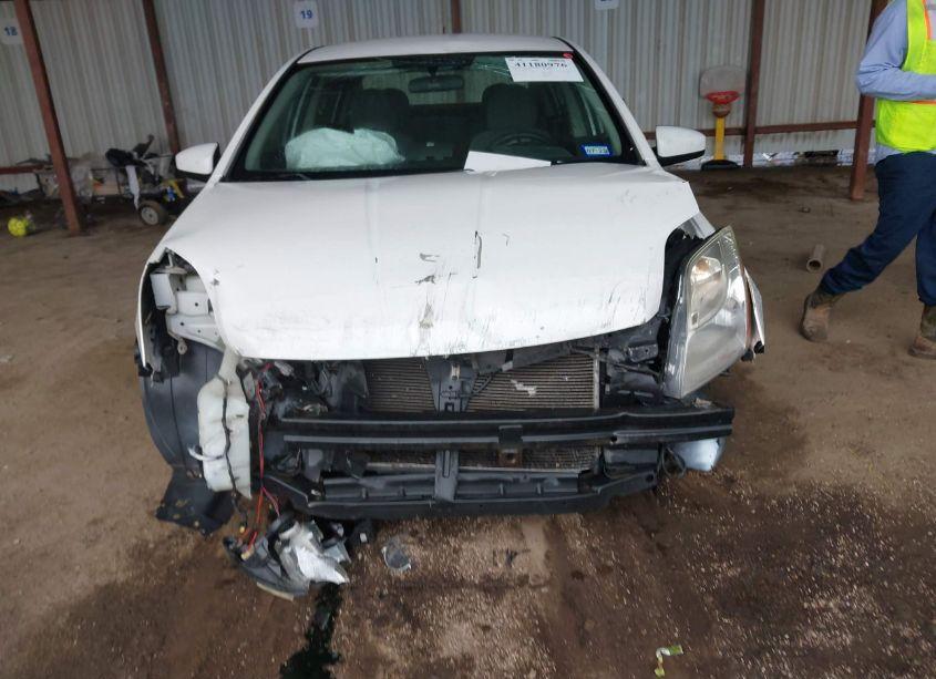 Photo 6 of 2012 Nissan Sentra 2.0 S (VIN 3N1AB6AP9CL683274)