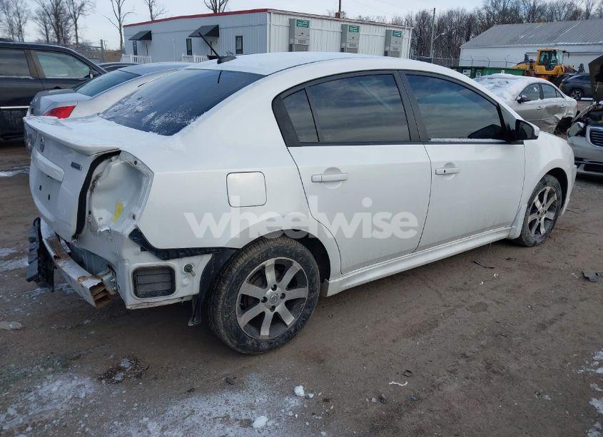 Photo 4 of 2012 Nissan Sentra 2.0 SR (VIN 3N1AB6AP9CL705726)