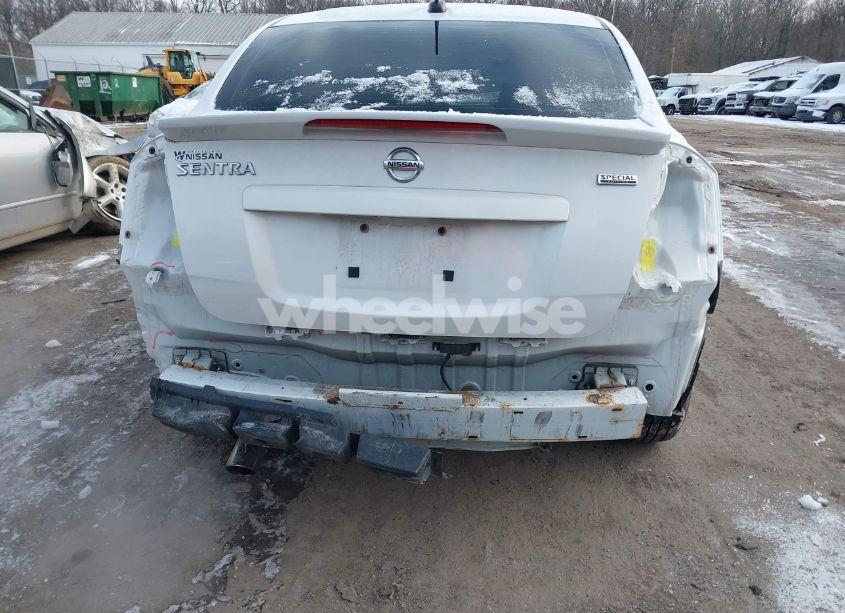 Photo 6 of 2012 Nissan Sentra 2.0 SR (VIN 3N1AB6AP9CL705726)