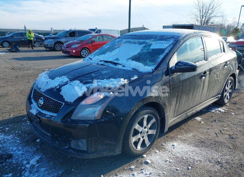 Photo 2 of 2012 Nissan Sentra 2.0 SR (VIN 3N1AB6AP9CL777588)