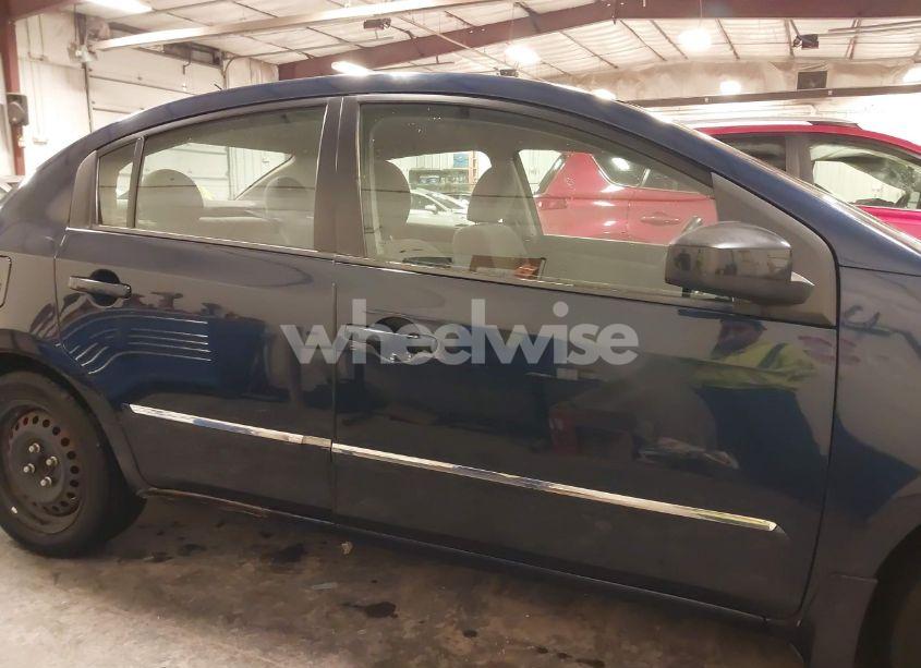 Photo 13 of 2010 Nissan Sentra 2.0S (VIN 3N1AB6APXAL621542)