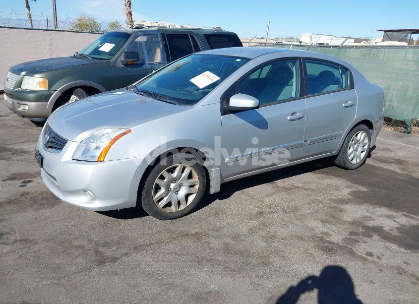 Photo 2 of 2010 Nissan Sentra 2.0S (VIN 3N1AB6APXAL642357)
