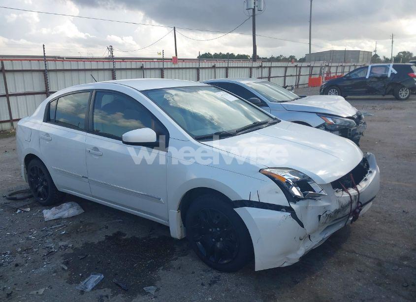 2010 Nissan Sentra 2.0S (VIN 3N1AB6APXAL676203) main photo