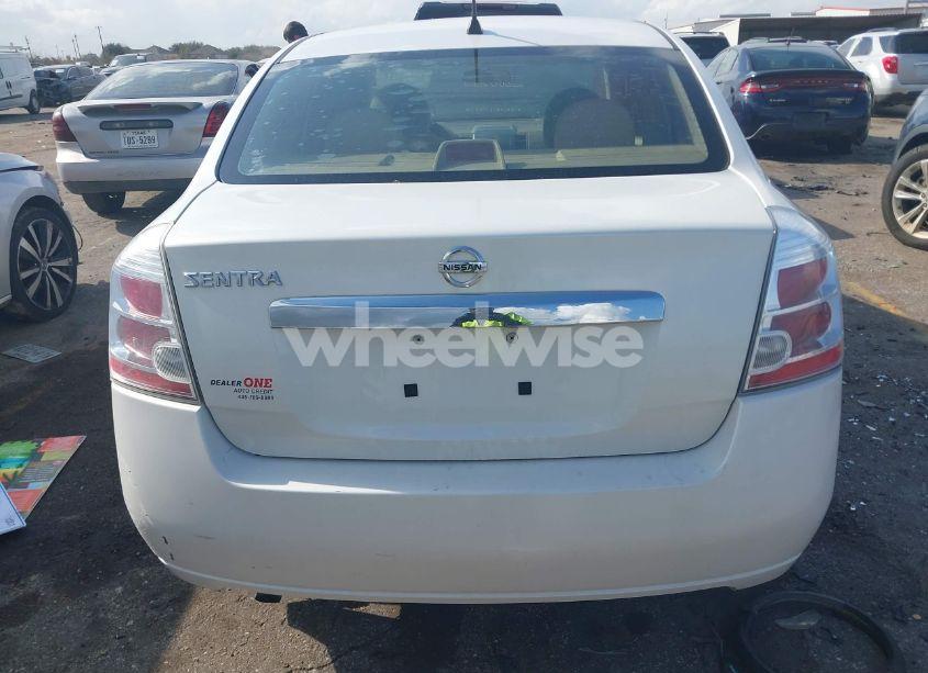 Photo 16 of 2010 Nissan Sentra 2.0S (VIN 3N1AB6APXAL676203)