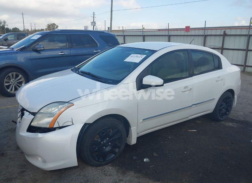 Photo 2 of 2010 Nissan Sentra 2.0S (VIN 3N1AB6APXAL676203)